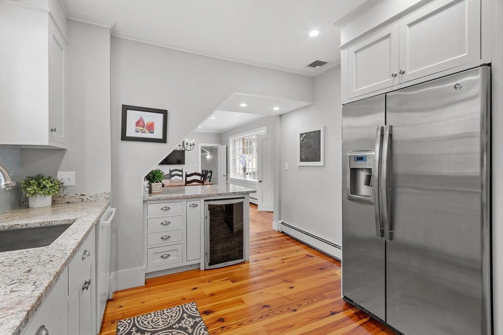 77 Centre Street Danvers, MA 01923 - Photo 13 of 41