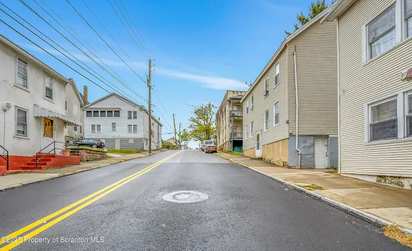 $260,000 | 916 West Linden Street, Scranton, PA 18504