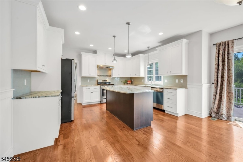 657 Foothill Road Bridgewater, NJ 08807 - Photo 12 of 46 Gallery Image 12