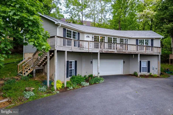 $474,900 | 45 Carter Lane, Harpers Ferry, WV 25425