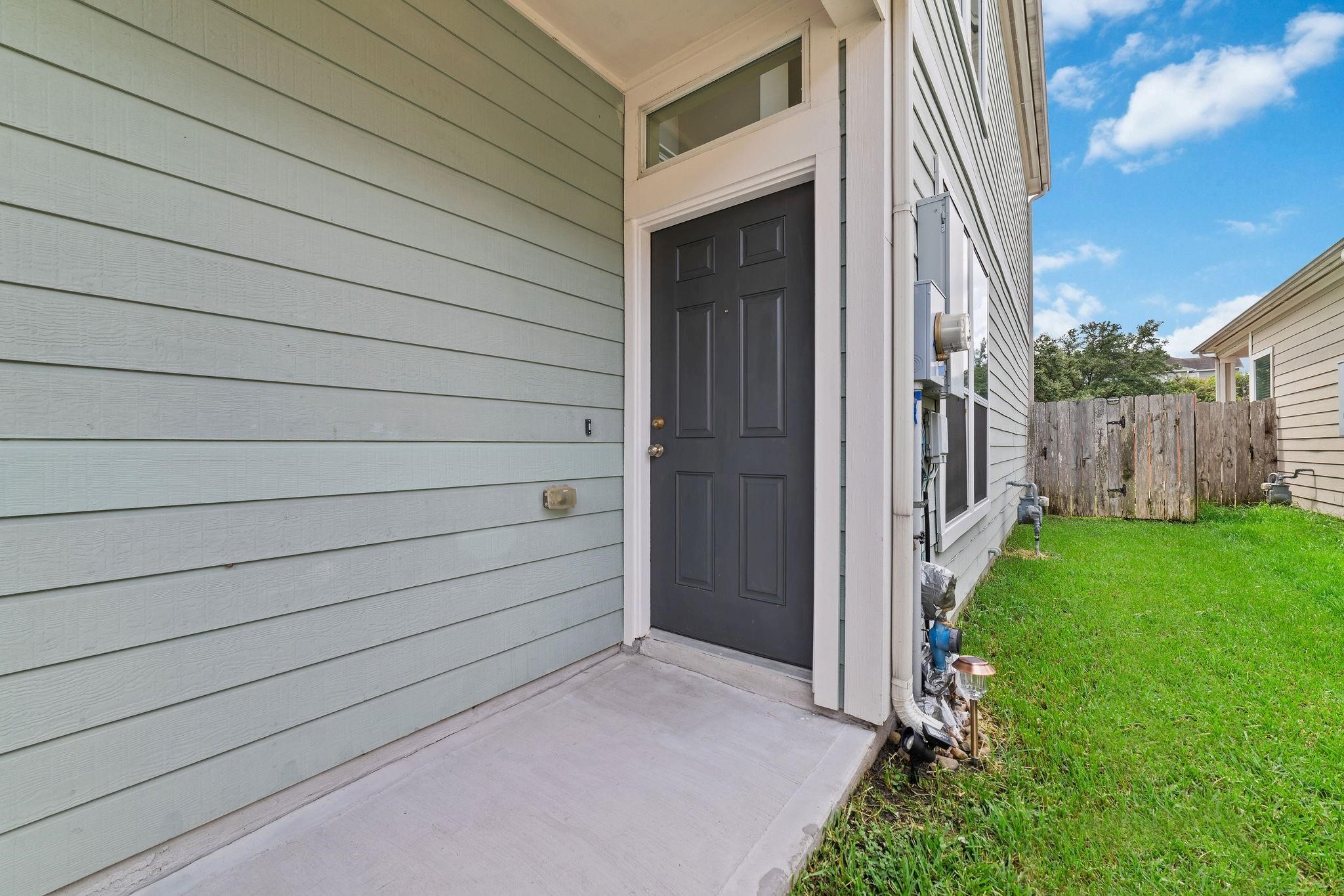 14923 Tuttle Point Drive Houston, TX 77082 - Photo 3 of 24
