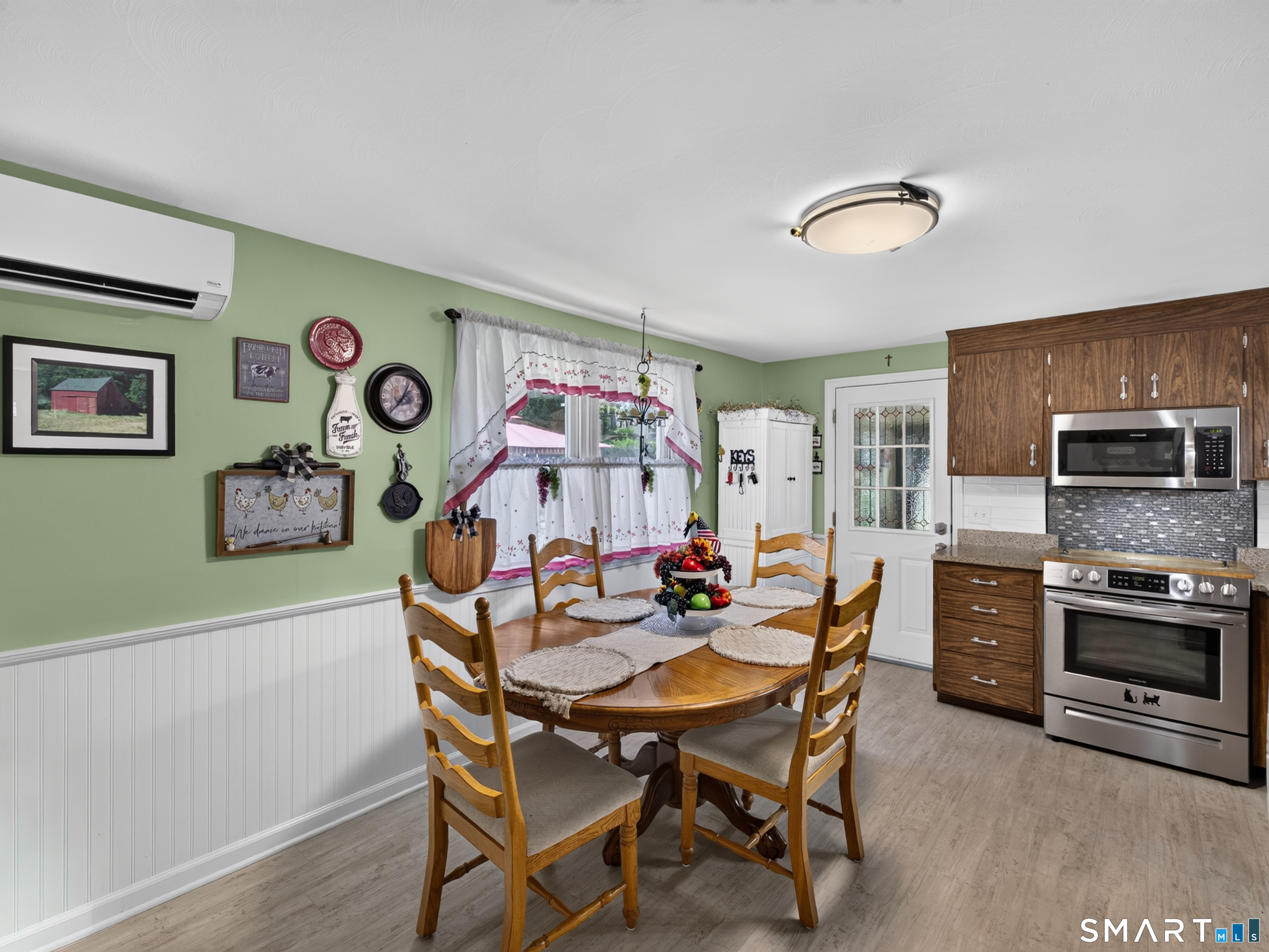 4 Stevens Avenue Ledyard, CT 06339 - Photo 17 of 37