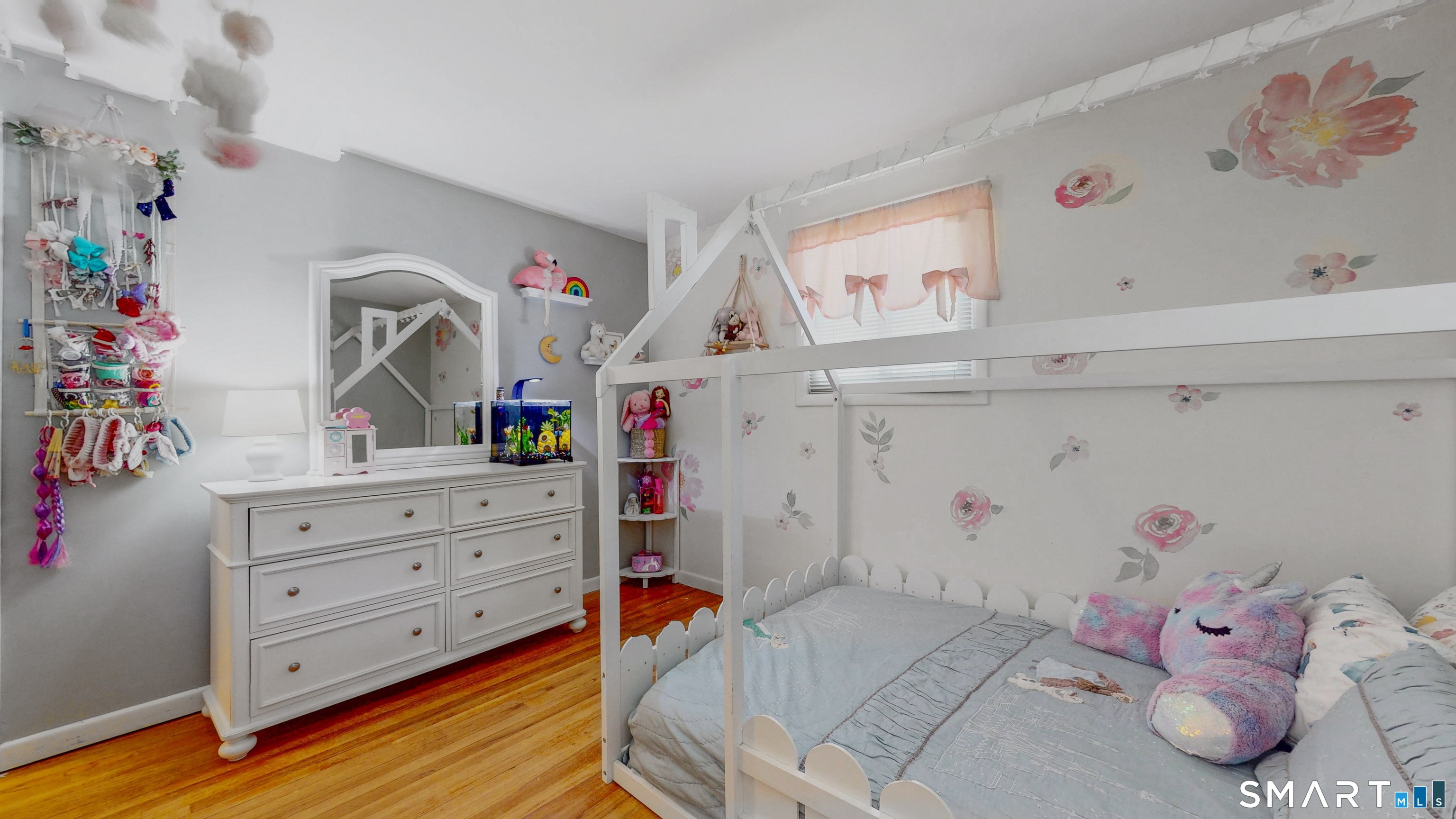 47 Hayes Road Simsbury, CT 06081 - Photo 25 of 31