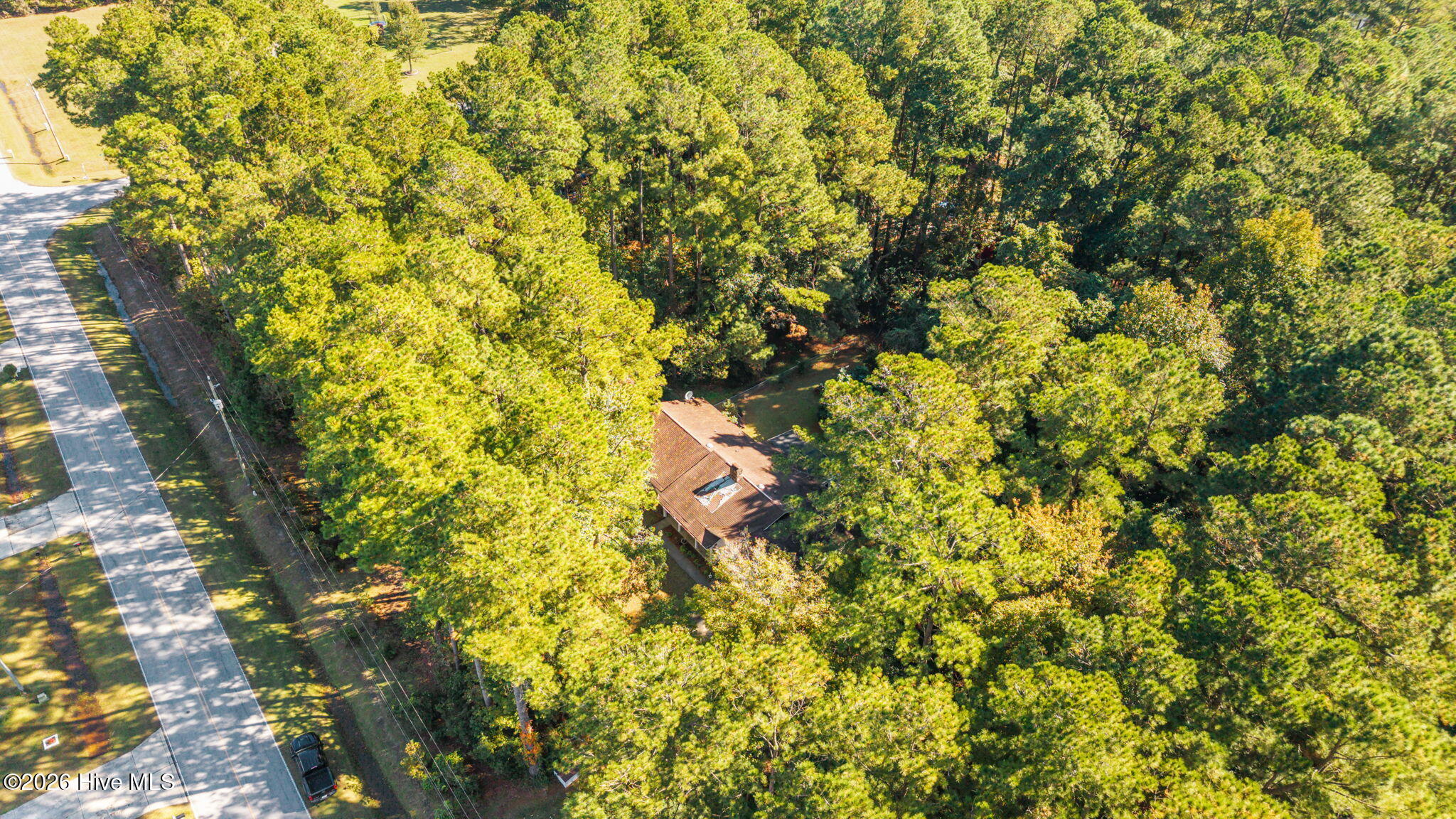 520 Stately Pines Road New Bern, NC 28560 - Photo 12 of 35 12-web-or-mls-DJI_20251031111016_0571_D