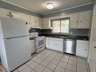 82 Easy Street Gulfport, MS 39503 - Photo 7 of 17 Easy