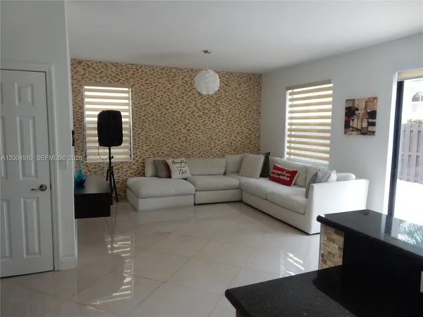 $920,000 | 11455 Northwest 88th Lane, Doral, FL 33178