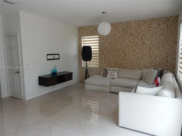 $920,000 | 11455 Northwest 88th Lane, Doral, FL 33178