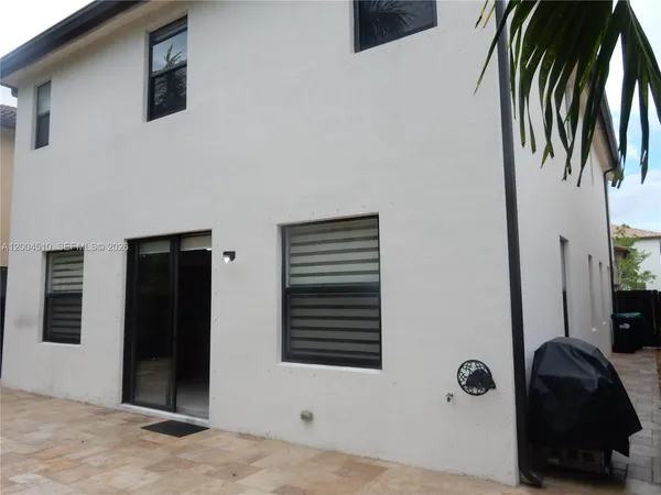 $920,000 | 11455 Northwest 88th Lane, Doral, FL 33178