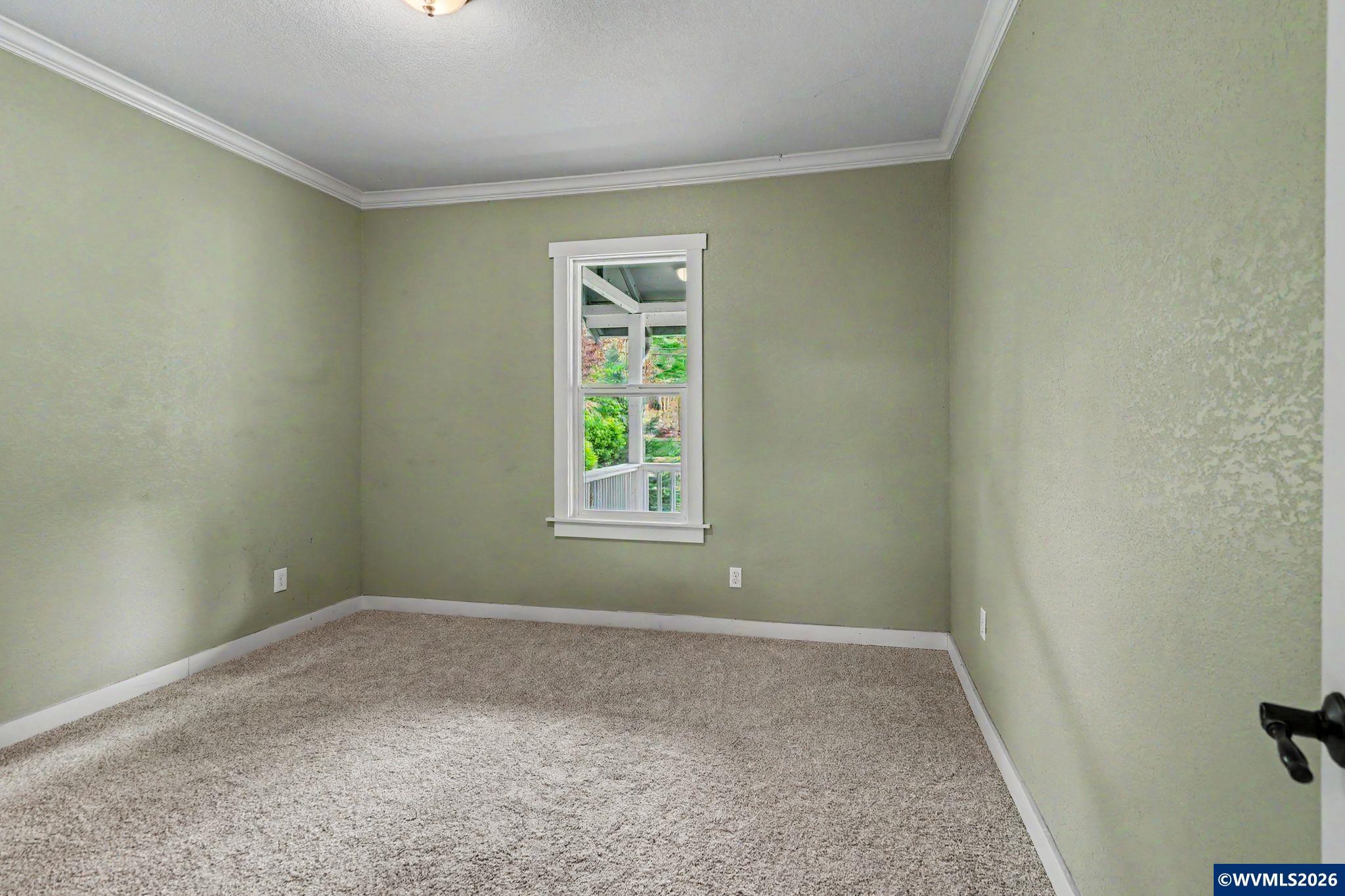 213 Mill Street Silverton, OR 97381 - Photo 9 of 30