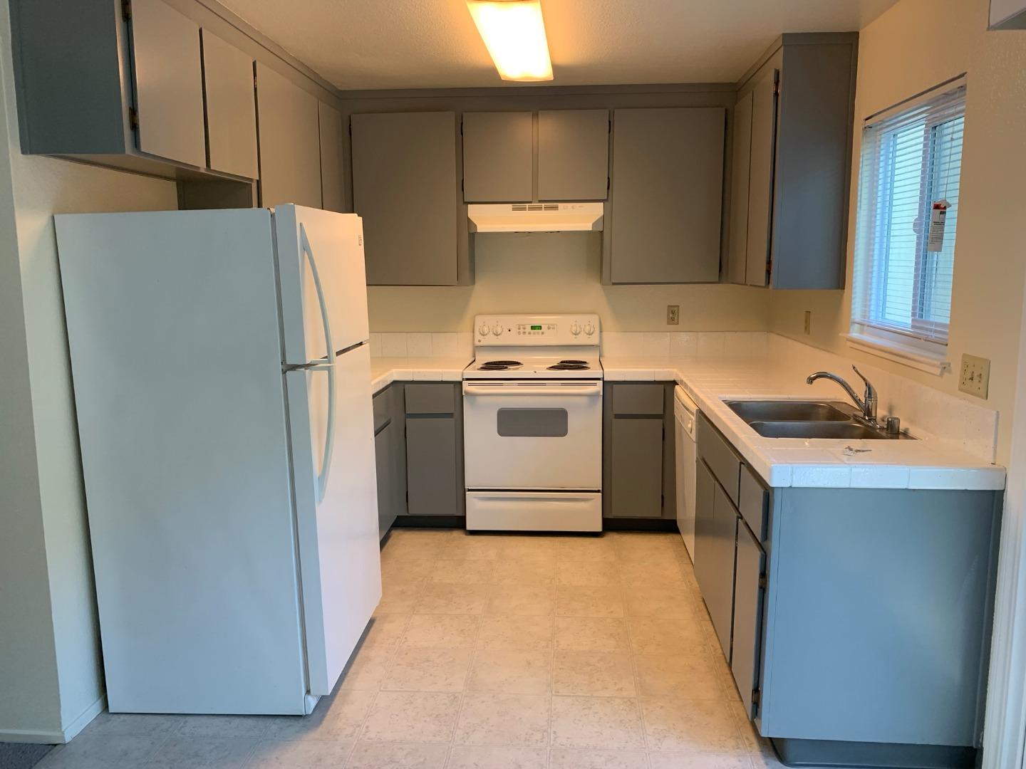 8101 Kelton Drive Gilroy, CA 95020 - Photo 17 of 32