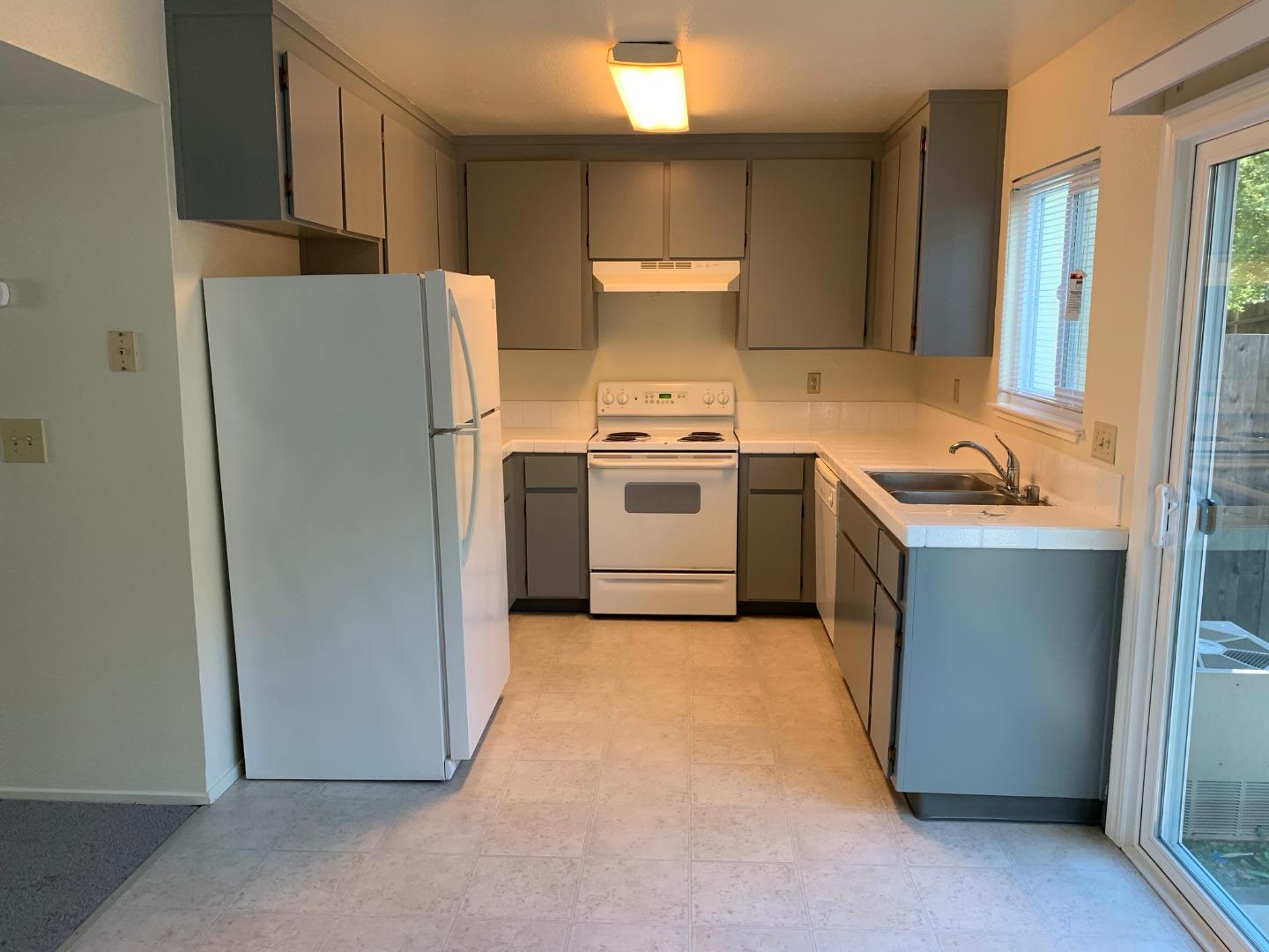 8101 Kelton Drive Gilroy, CA 95020 - Photo 18 of 32