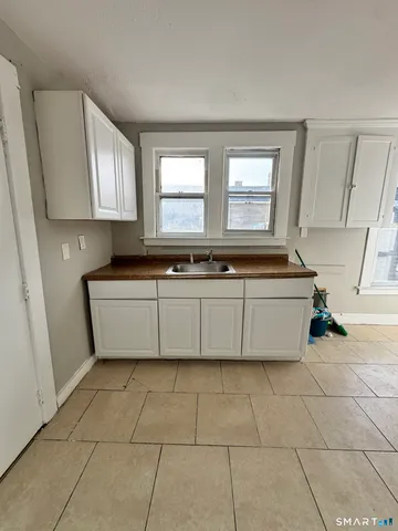 $499,000 | 721 Winchester Avenue, New Haven, CT 06511