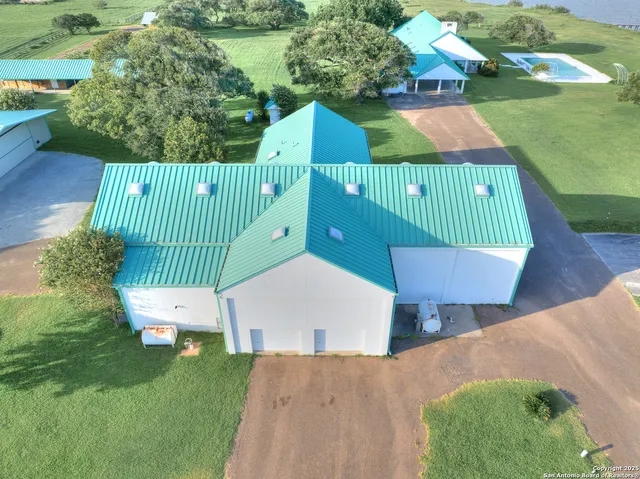$2,655,000 | 1005 Shoreline Lane, Port Lavaca, TX 77979