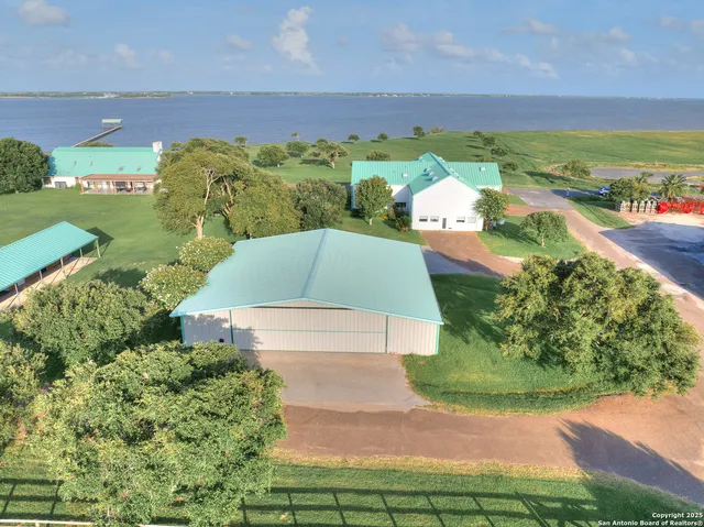 $2,655,000 | 1005 Shoreline Lane, Port Lavaca, TX 77979