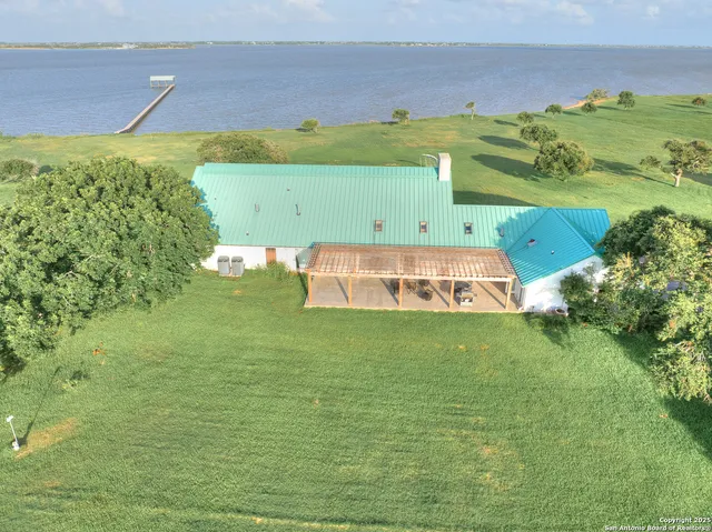 $2,655,000 | 1005 Shoreline Lane, Port Lavaca, TX 77979