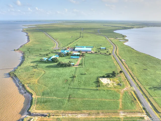 $2,655,000 | 1005 Shoreline Lane, Port Lavaca, TX 77979