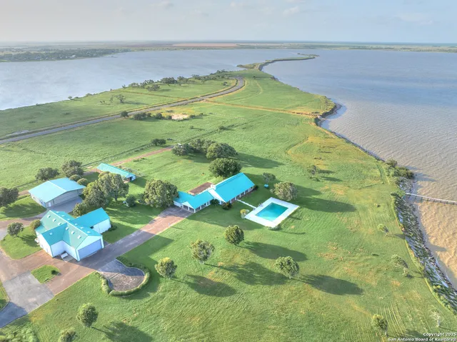 $2,655,000 | 1005 Shoreline Lane, Port Lavaca, TX 77979