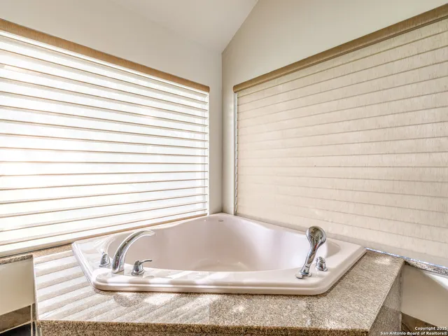 $2,655,000 | 1005 Shoreline Lane, Port Lavaca, TX 77979