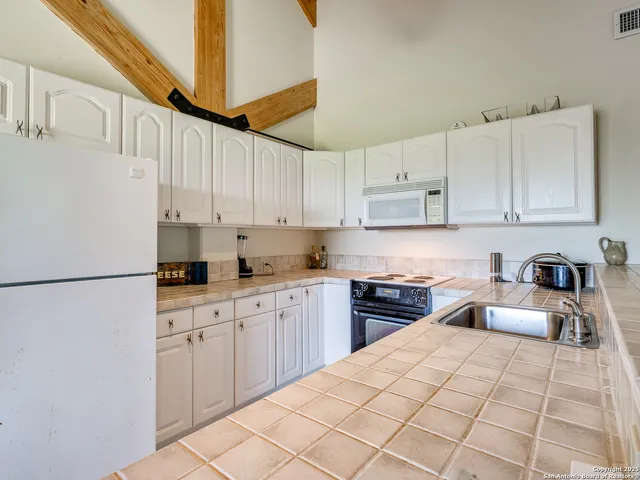 $2,655,000 | 1005 Shoreline Lane, Port Lavaca, TX 77979