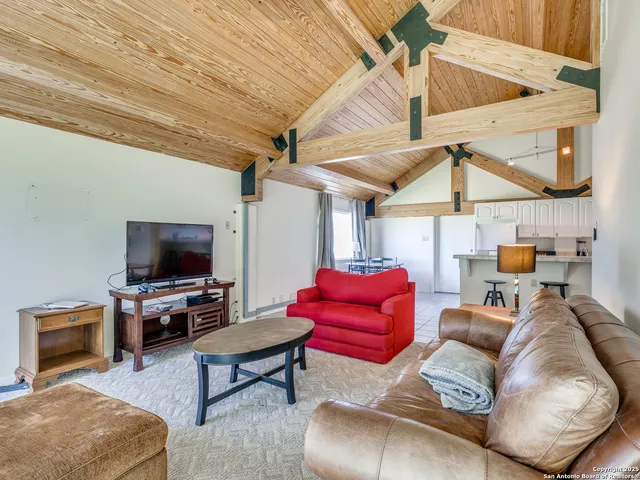 $2,655,000 | 1005 Shoreline Lane, Port Lavaca, TX 77979