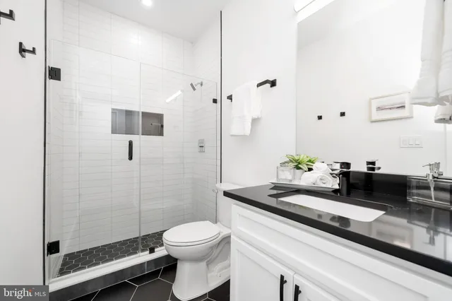 $2,900 | 750 19th Street Northeast, Unit 3, Washington, DC 20002