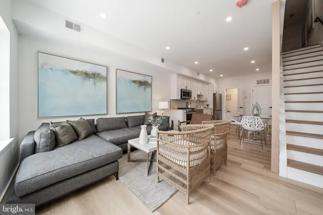 $2,900 | 750 19th Street Northeast, Unit 3, Washington, DC 20002