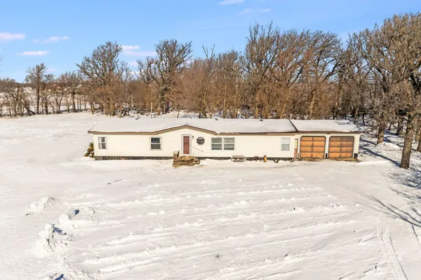 $275,000 | 1734 40th Street, Fairmont, MN 56031