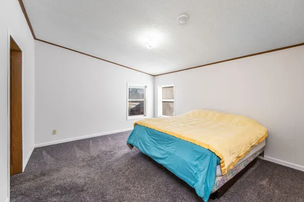 $275,000 | 1734 40th Street, Fairmont, MN 56031