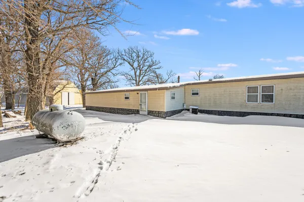 $275,000 | 1734 40th Street, Fairmont, MN 56031