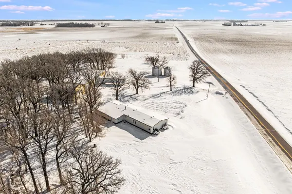 $275,000 | 1734 40th Street, Fairmont, MN 56031