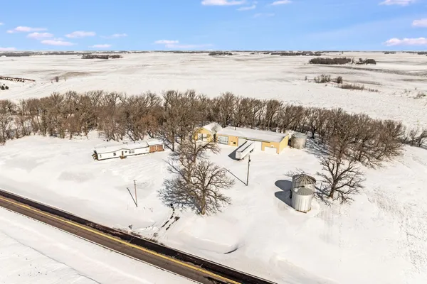 $275,000 | 1734 40th Street, Fairmont, MN 56031