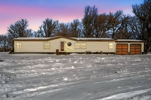 $275,000 | 1734 40th Street, Fairmont, MN 56031