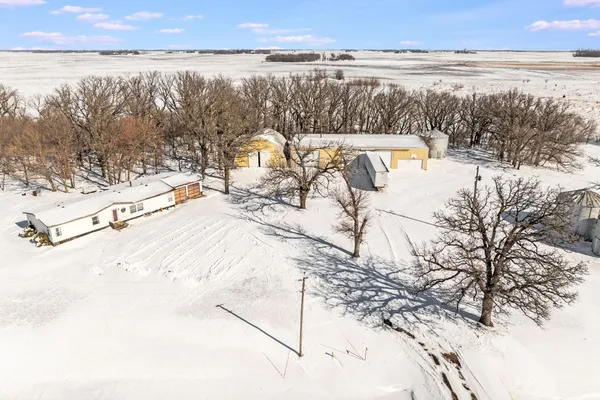 $275,000 | 1734 40th Street, Fairmont, MN 56031