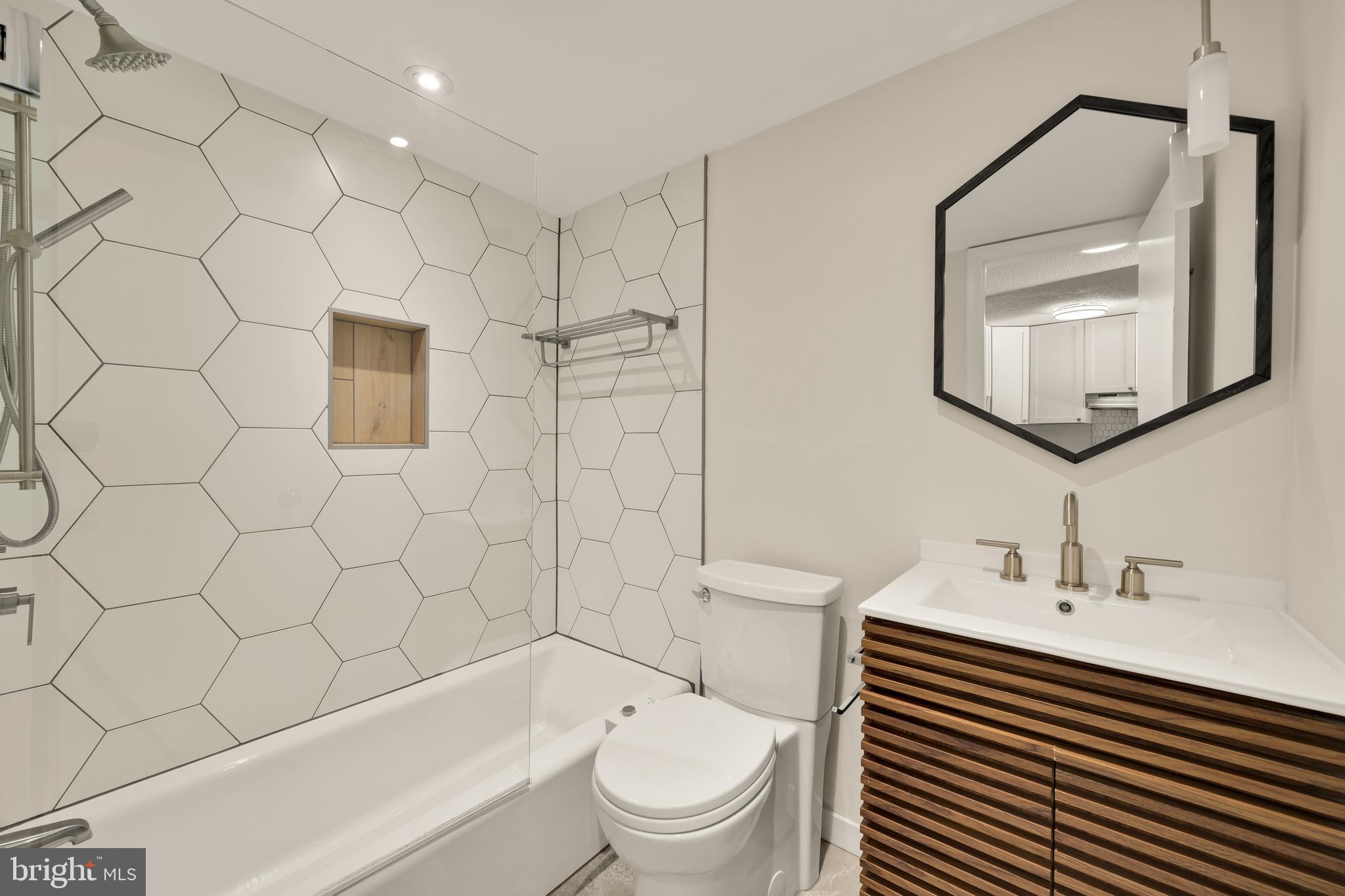 1239 Vermont Avenue Northwest, Unit 608 Washington, DC 20005 - Photo 10 of 35