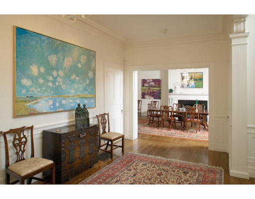 85 Essex Road Newton, MA 02467 - Photo 4 of 9