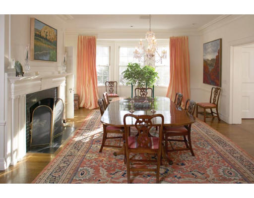 85 Essex Road Newton, MA 02467 - Photo 5 of 9