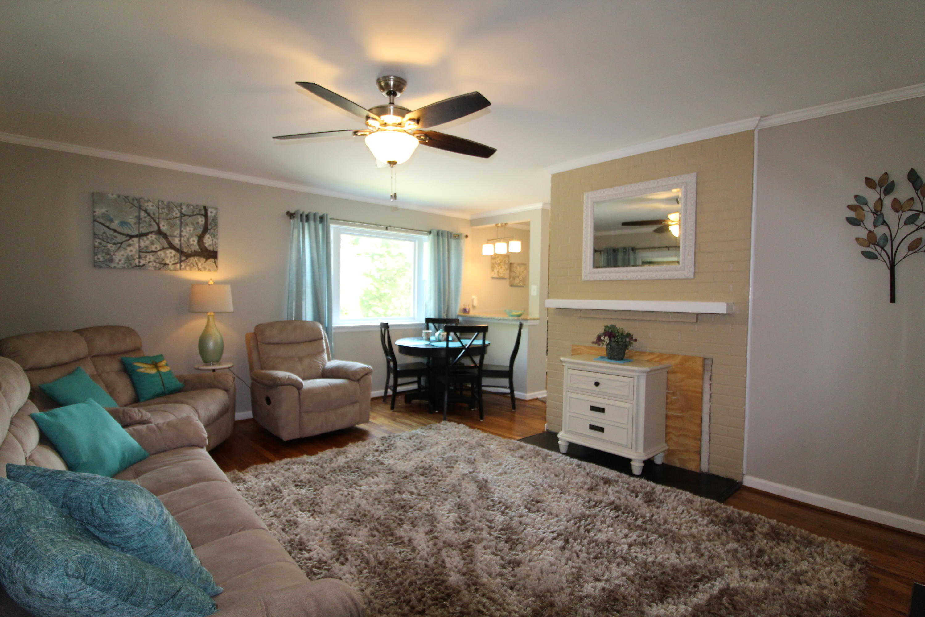 319 West Faunce Road Oak Ridge, TN 37830 - Photo 15 of 32 Living Room