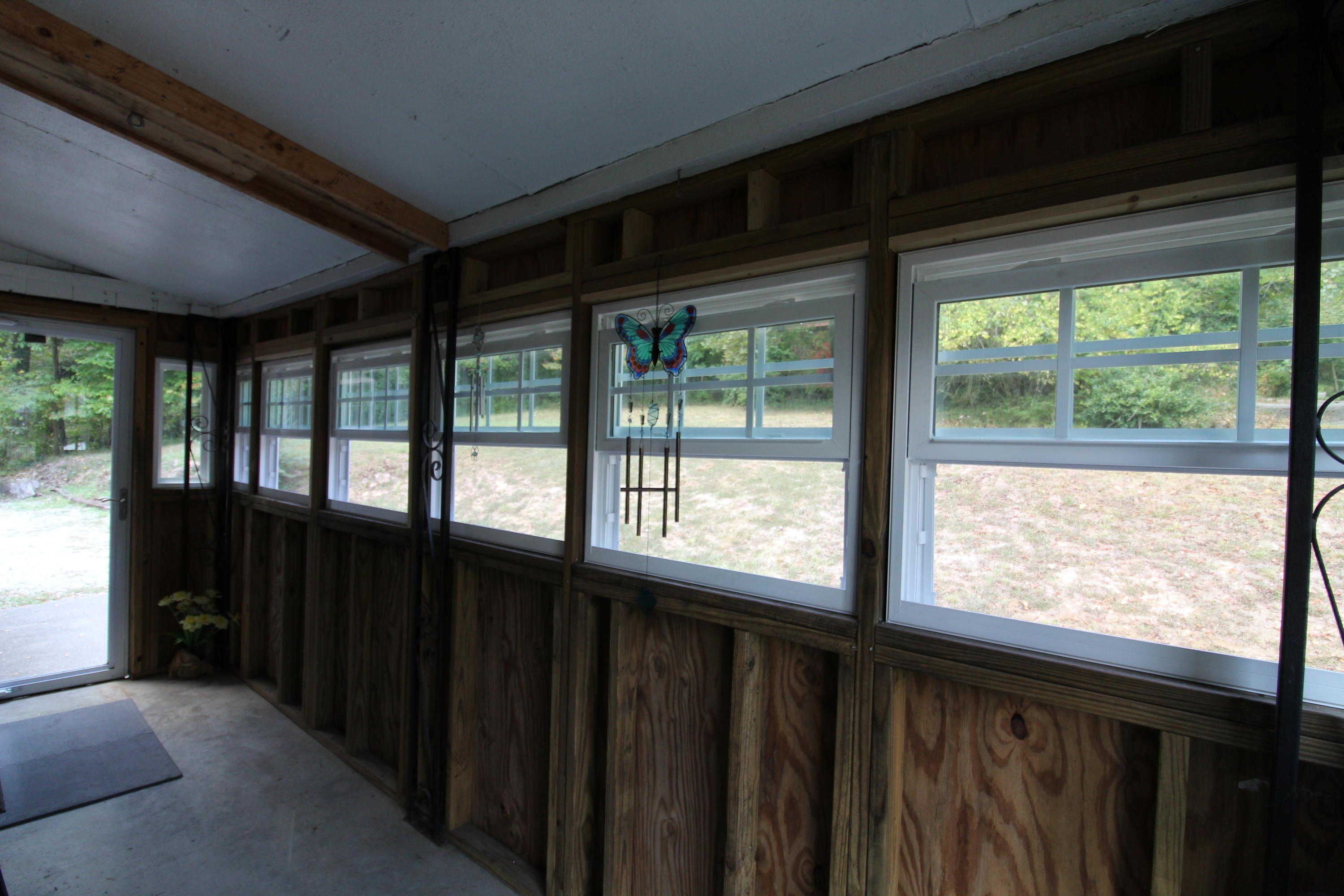 319 West Faunce Road Oak Ridge, TN 37830 - Photo 31 of 32 Sun porch
