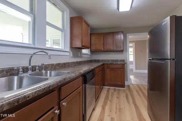 $498,000 | 2412-14 Bradley Street, Bristol, VA 24201