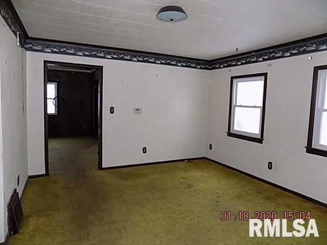 420 North 3rd Street Clinton, IA 52732 - Photo 3 of 13 Gallery Image 3