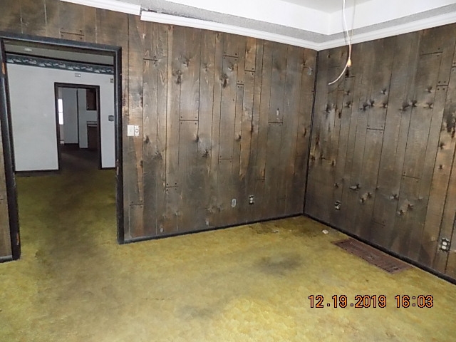 420 North 3rd Street Clinton, IA 52732 - Photo 7 of 13 Gallery Image 7