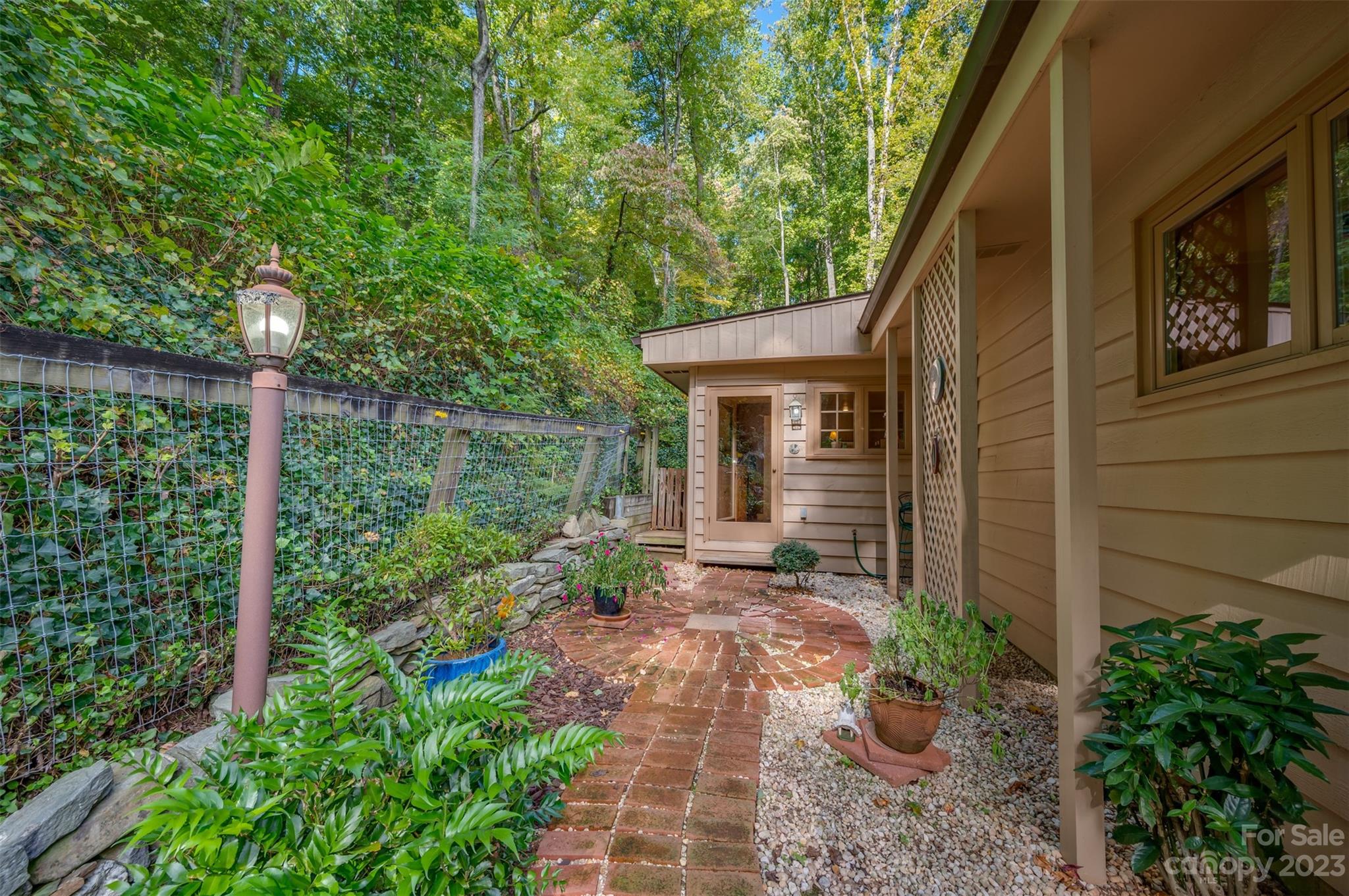 137 Judge Road Tryon, NC 28782 - Photo 21 of 48 Gallery Image 21