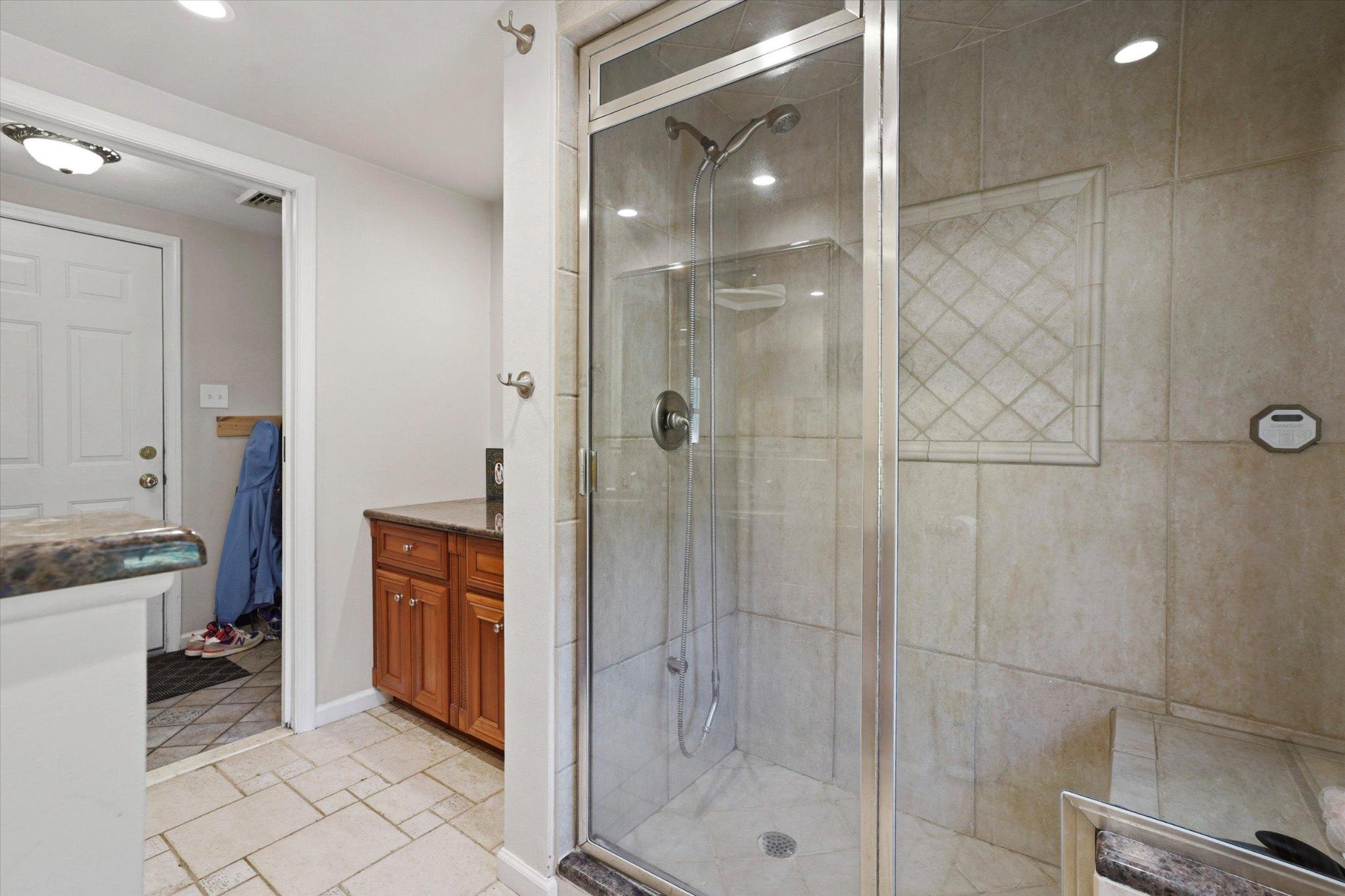 120 Farm Road Phoenixville, PA 19460 - Photo 20 of 57 Primary bath