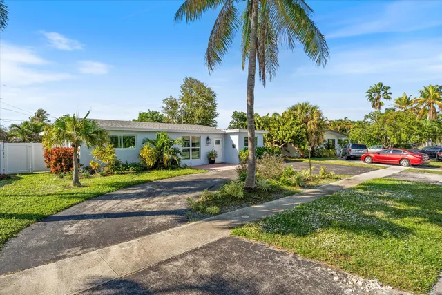 $5,300 | 4921 Northeast 23rd Avenue, Lighthouse Point, FL 33064