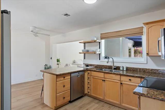 $5,300 | 4921 Northeast 23rd Avenue, Lighthouse Point, FL 33064