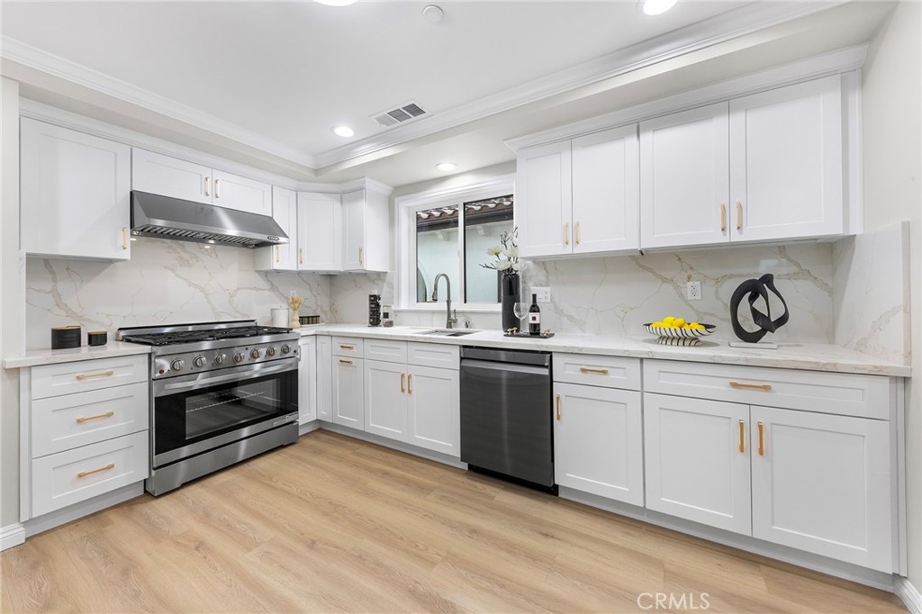 9040 Broadway Temple City, CA 91780 - Photo 11 of 33