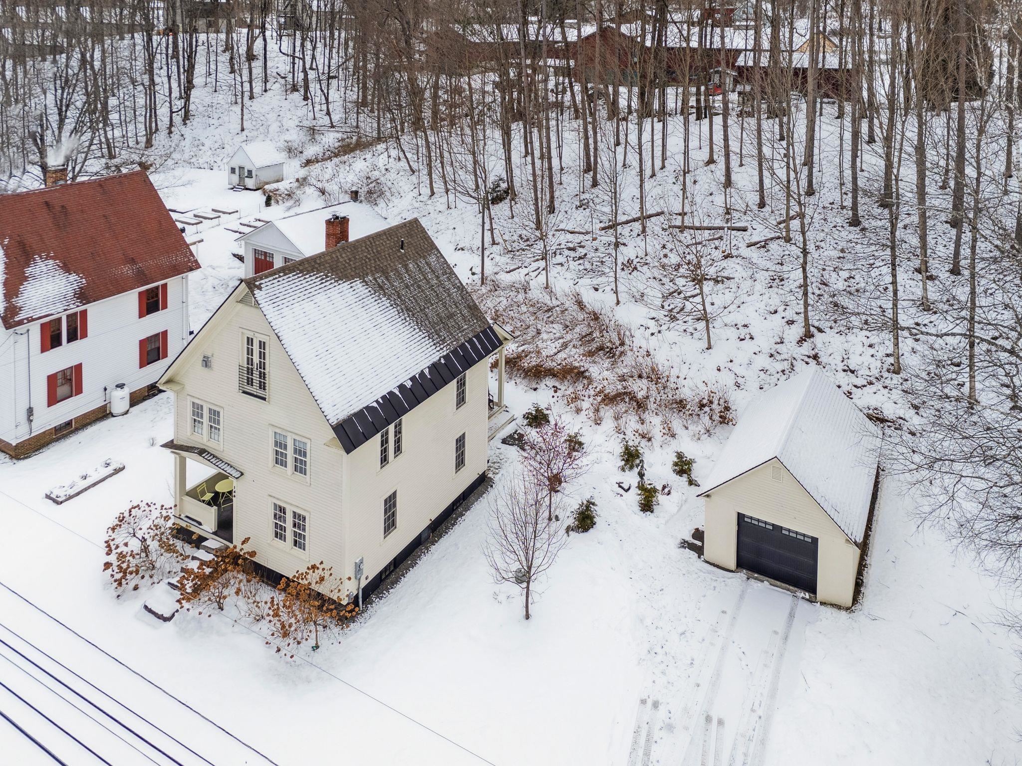 146 River Street Quechee, VT 05059 - Photo 2 of 37 Gallery Image 2