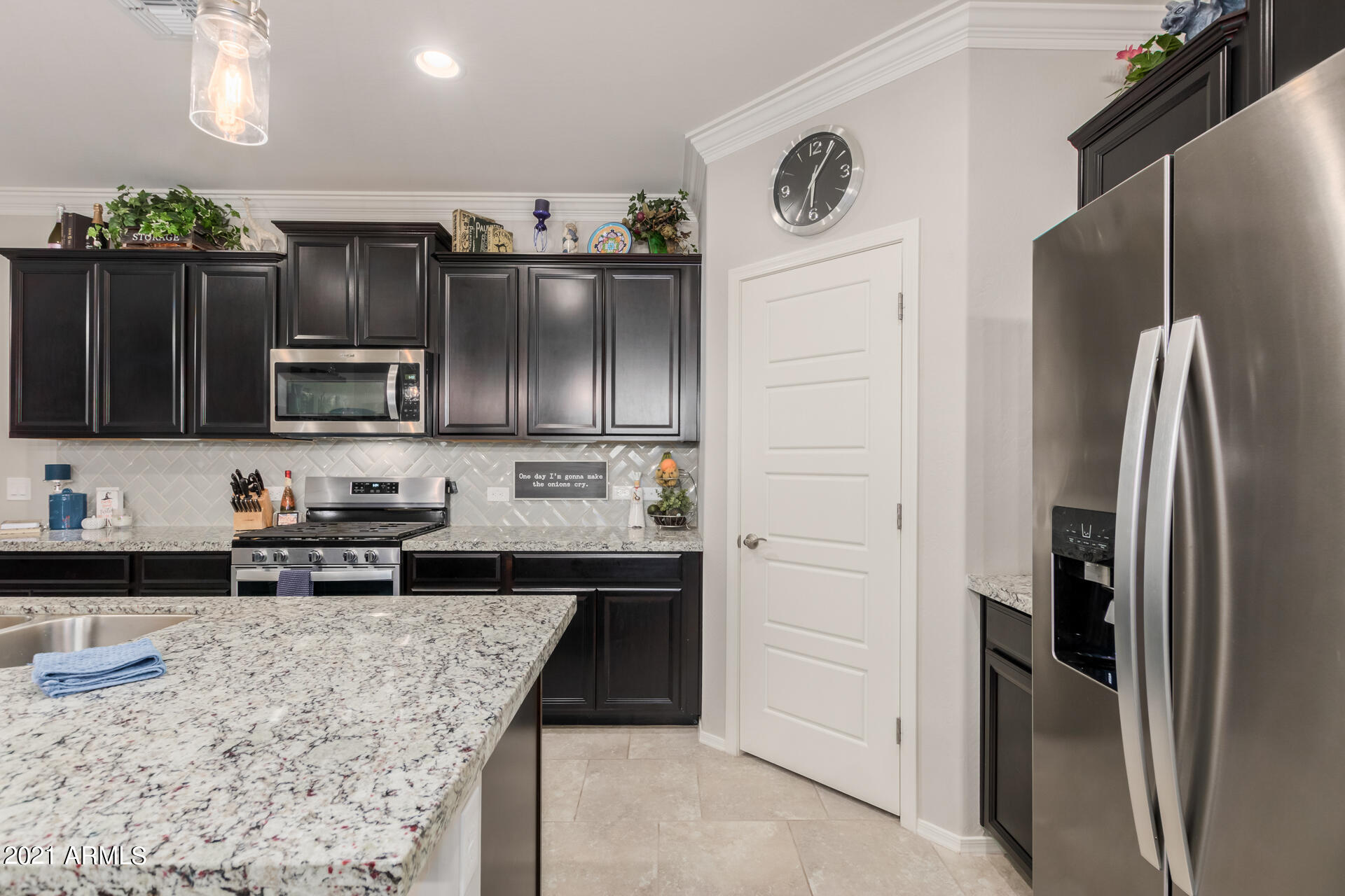 2834 West Apollo Road Phoenix, AZ 85041 - Photo 14 of 44 14 - Apollo