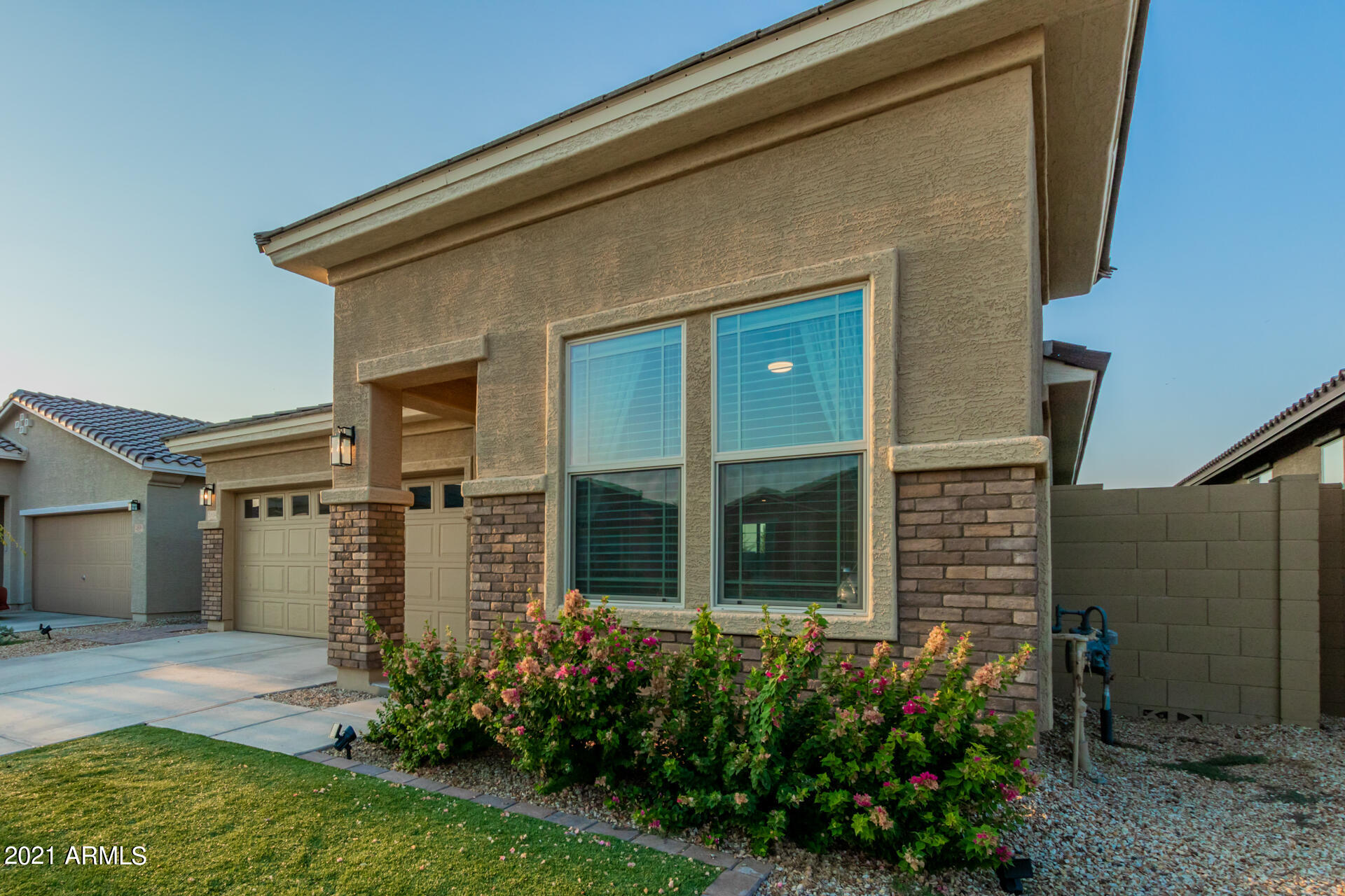 2834 West Apollo Road Phoenix, AZ 85041 - Photo 5 of 44 05 - Apollo