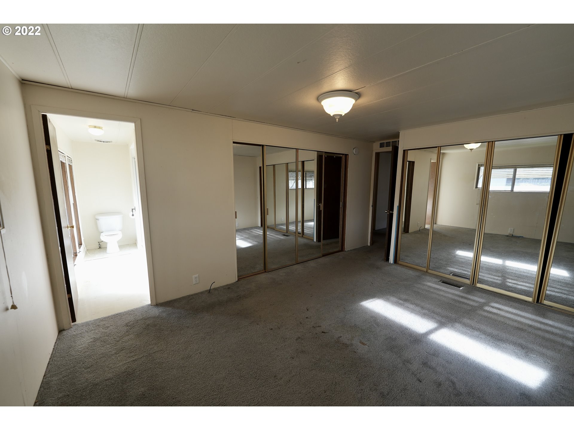 3530 Game Farm Road, Unit 11 Springfield, OR 97477 - Photo 9 of 27 a view of an empty room